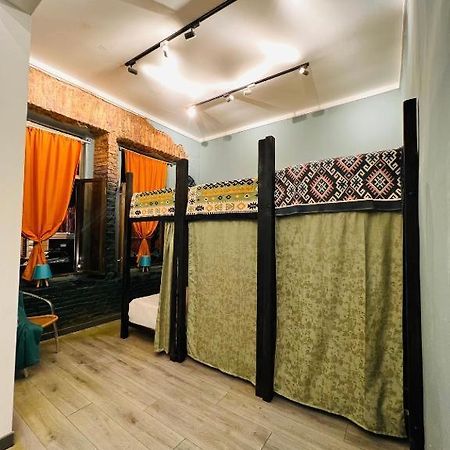 Eco Rooms Batumi Bagian luar foto